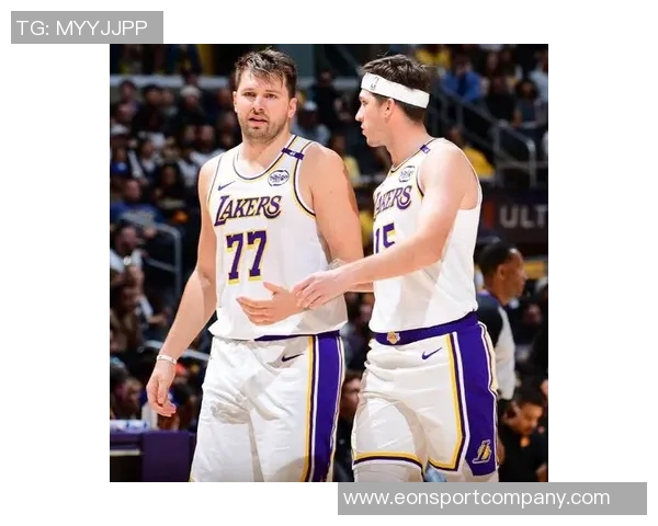 湖人新赛季四场比赛均有球员得分40东契奇和里夫斯表现惊艳