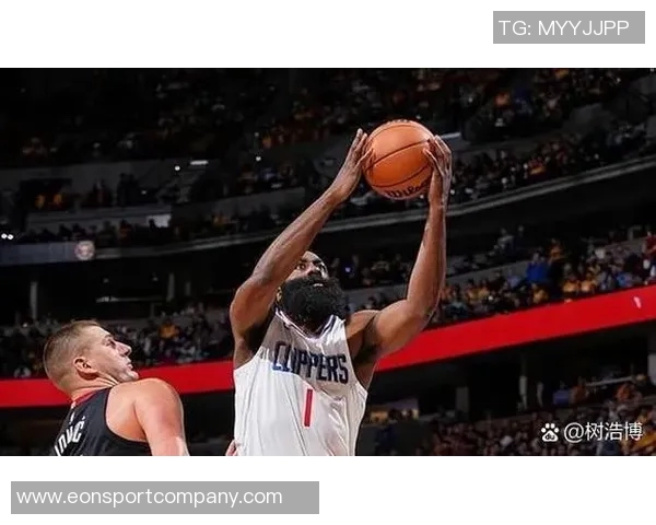 泰伦卢赛前强调将合理分配哈登上场时间以避免过度疲劳