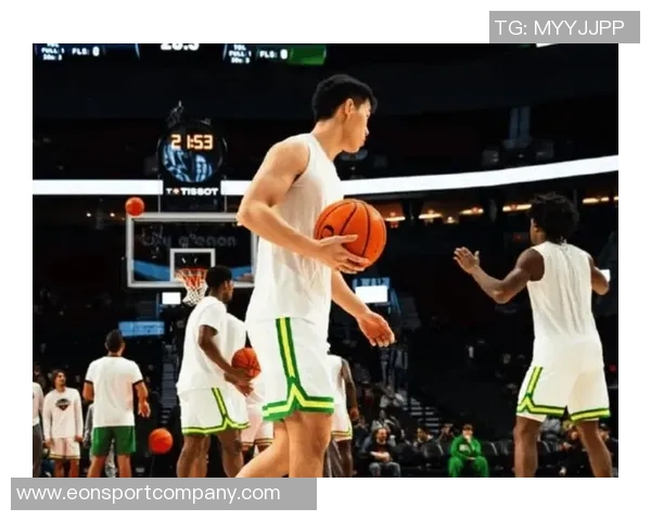 沃尔什全能表现助力球队胜利8投全中创生涯新高22分外加7篮板3助攻