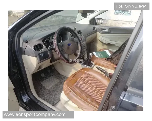 福克斯幸福生活照曝光妻子美丽动人儿女聪明可爱展现完美家庭生活 福克斯幸福生活照曝光妻子美丽动人儿女聪明可爱展现完美家庭生活