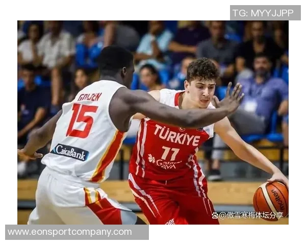 申京赛后与约基奇亲密互动展现友谊与尊重的瞬间