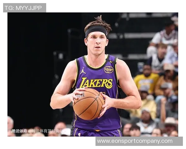 里夫斯称赞球队传球手实力认为正常情况下能占据90优势 里夫斯称赞球队传球手实力认为正常情况下能占据90优势