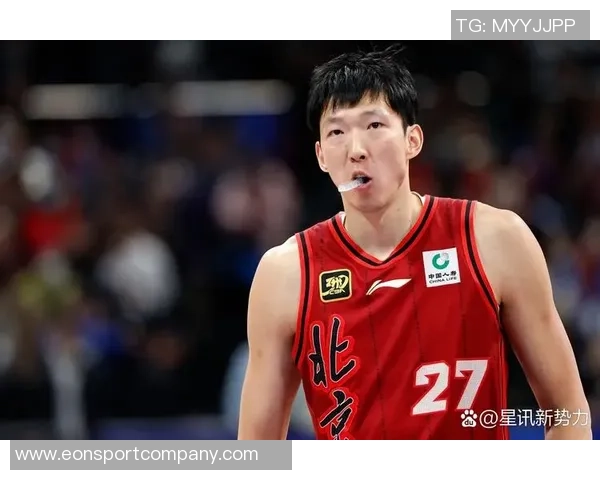 周琦上半场表现抢眼三投全中贡献6分2篮板2助攻并送出3记大帽