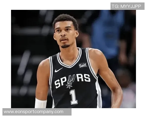 文班亚马狂砍39分9篮板3助攻2盖帽末节独得12分助球队致胜